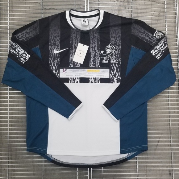 nike long sleeve deluxe coverup